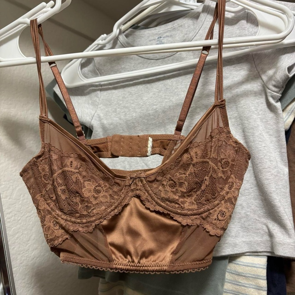 Cotton On Body Elegant Lace Bralette in Brown